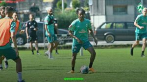 Tahith Chong Werder Bremen