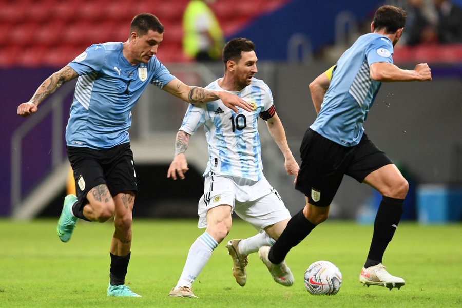 Ft Argentina 1 0 Uruguay Lionel Messi Shine Match Report And