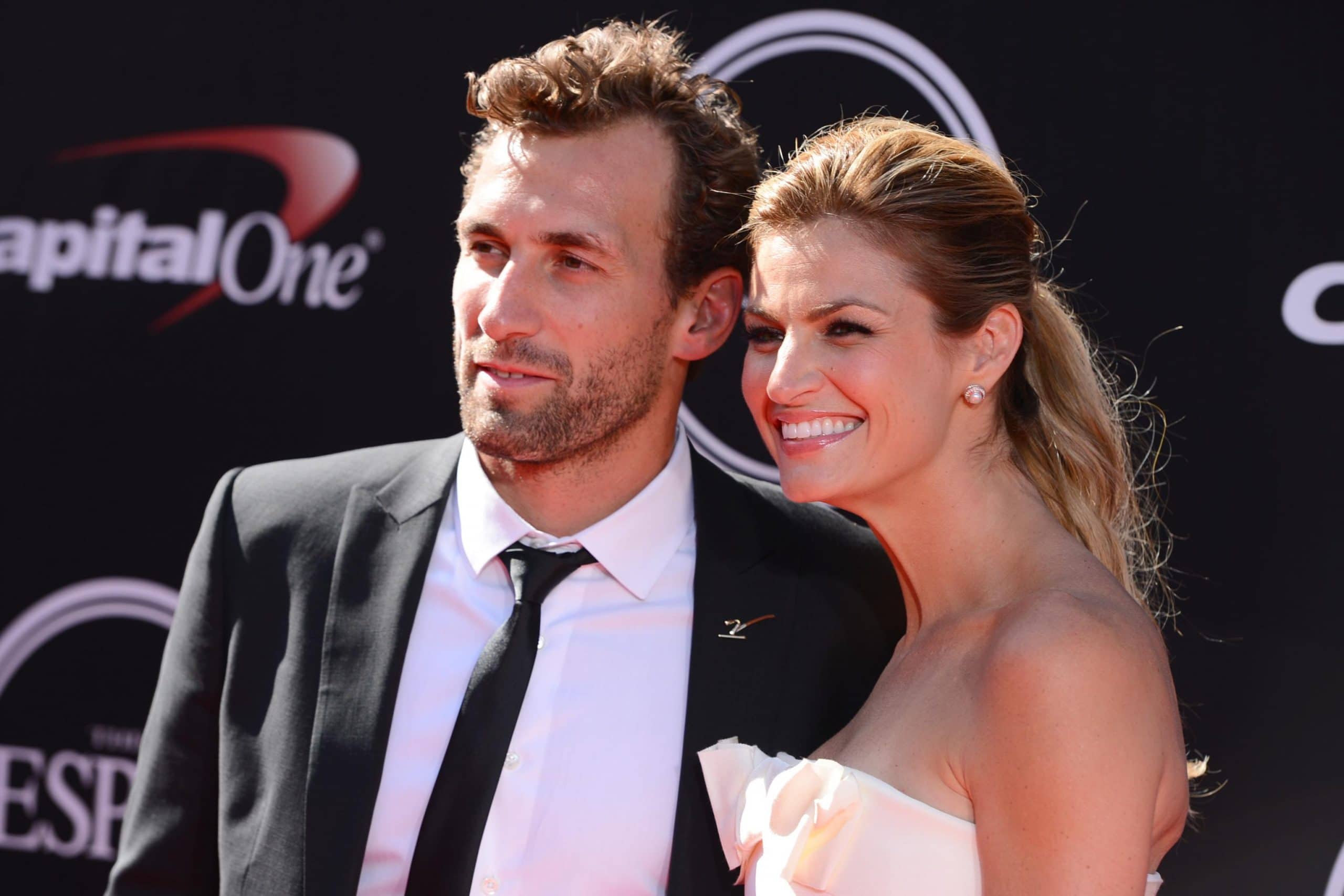 Jarret Stoll Wife 