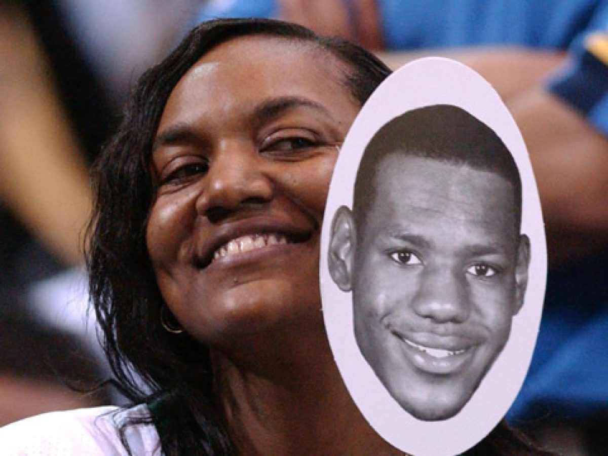 Gloria James&rsquo;s Instagram, Twitter & Facebook on IDCrawl