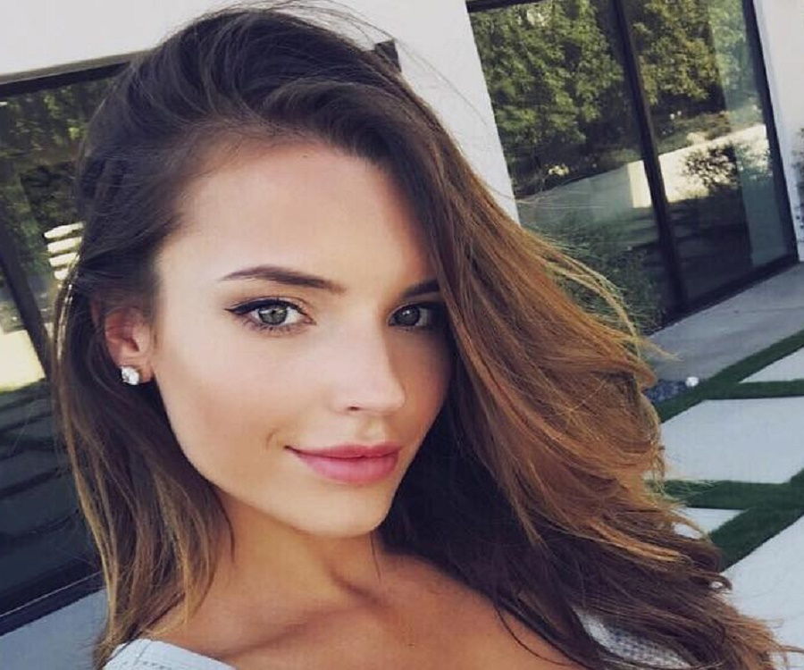 Veronika Khomyn Biography