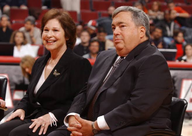 Jerry Krause Wife 