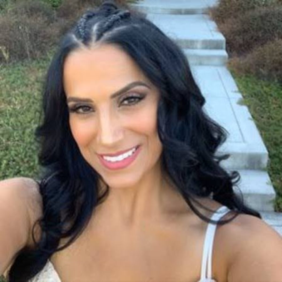 Sana Saleh's Instagram, Twitter & Facebook on IDCrawl