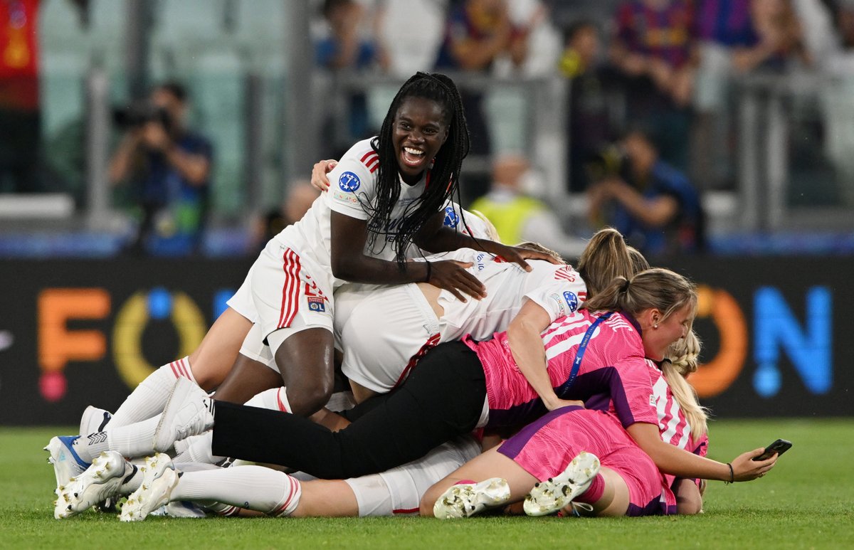 Barcelona Vs Lyon 