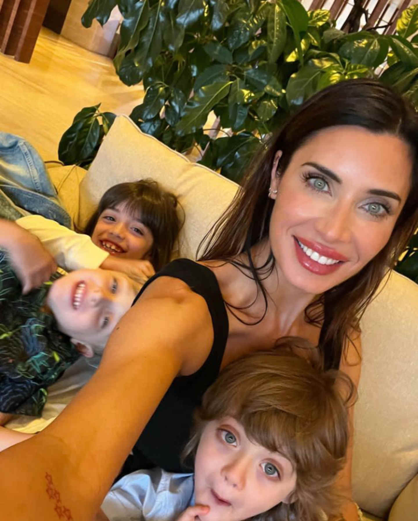 Pilar Rubio Children 