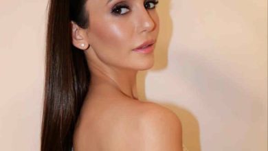 Nina Dobrev