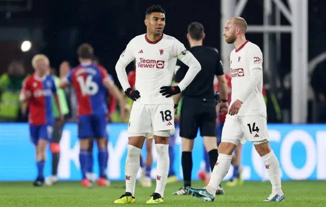 Jamie Carragher UNLEASH HELL On Casemiro After Palace DEFEAT!