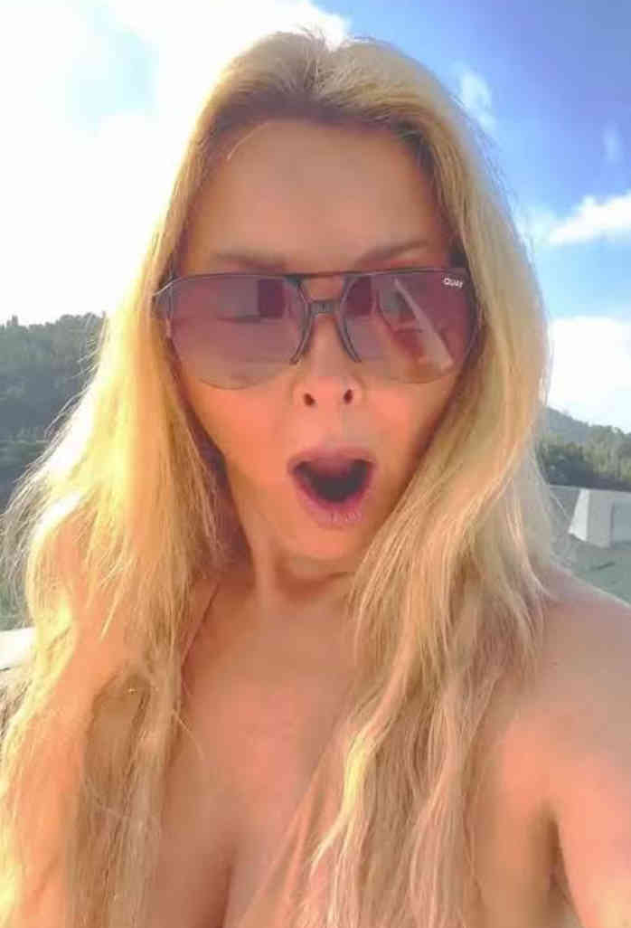 Carol Vorderman Nude