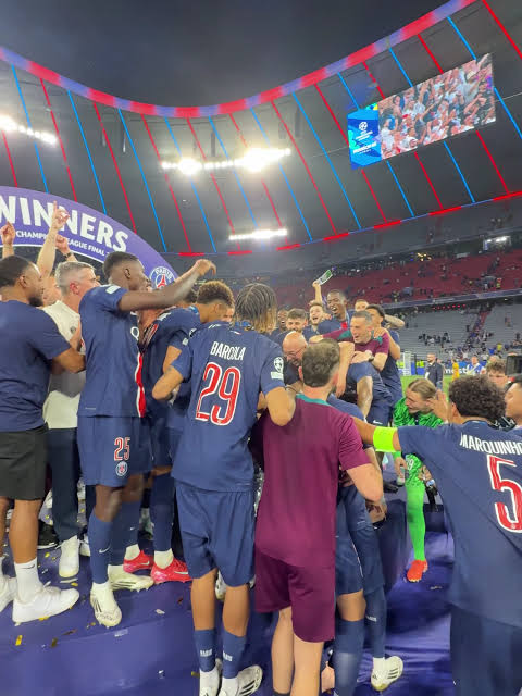 Inside PSG Dressing Room Celebrations After UCL Glory [VIDEO]