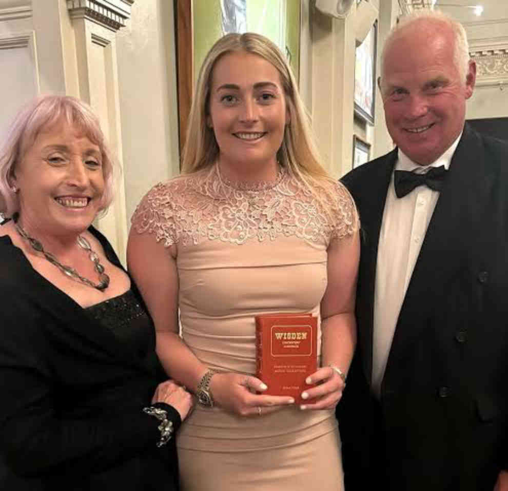 How Much Does Ecclestone Earn?