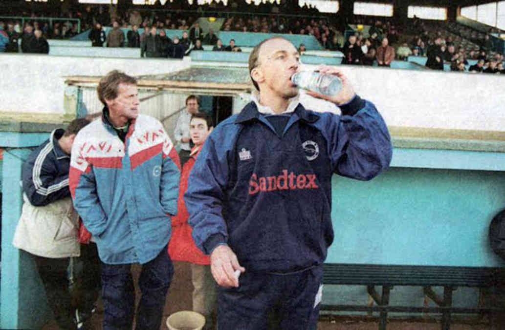 The Dark Years & The Great Escape (1993–1998)