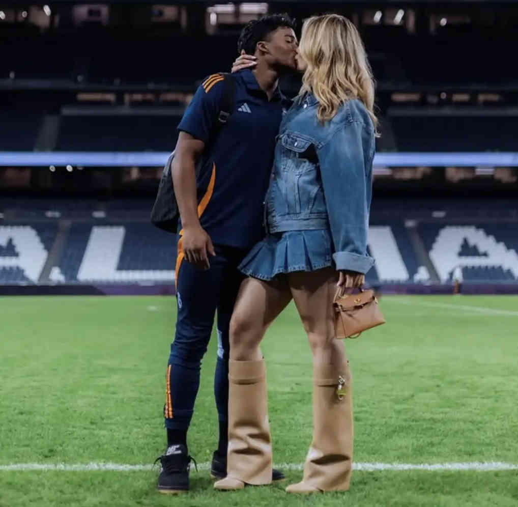 Endrick And Gabriely Viral Romance